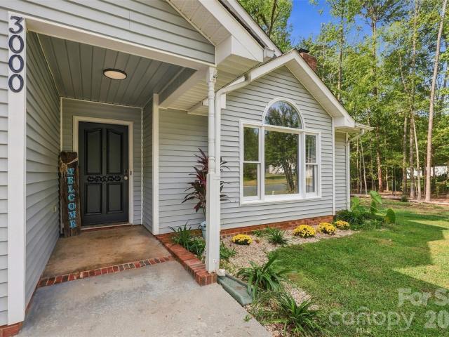 3000 Faircroft Way