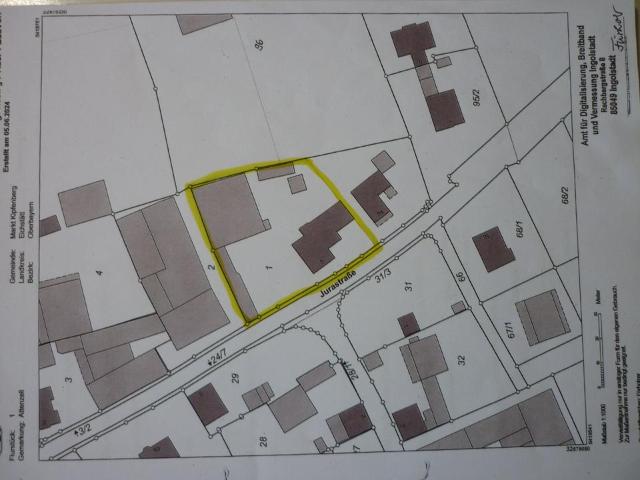 3000 qm Grundstück mit Immobilien