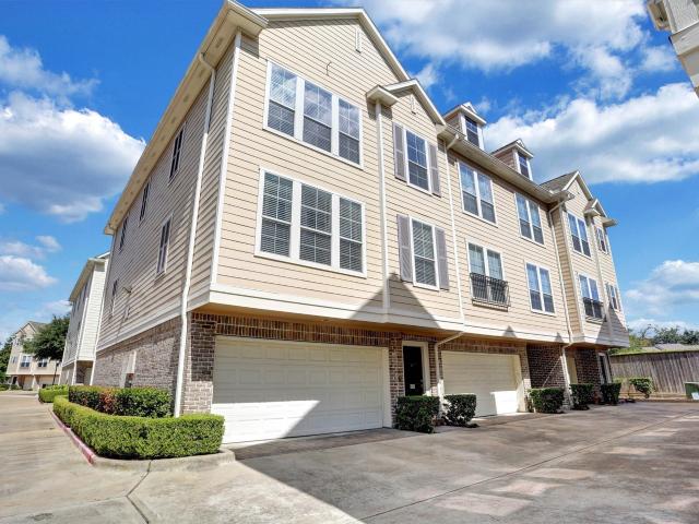 3001 Murworth Drive 404