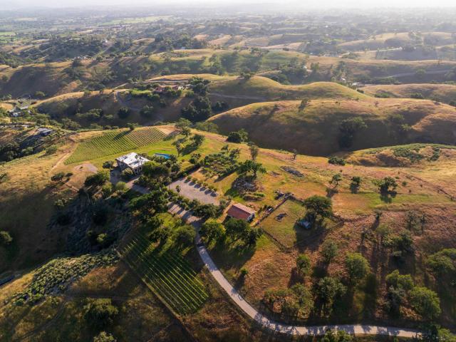 3001 Long Valley Rd, Santa Ynez, CA 93460 | MLS #25001