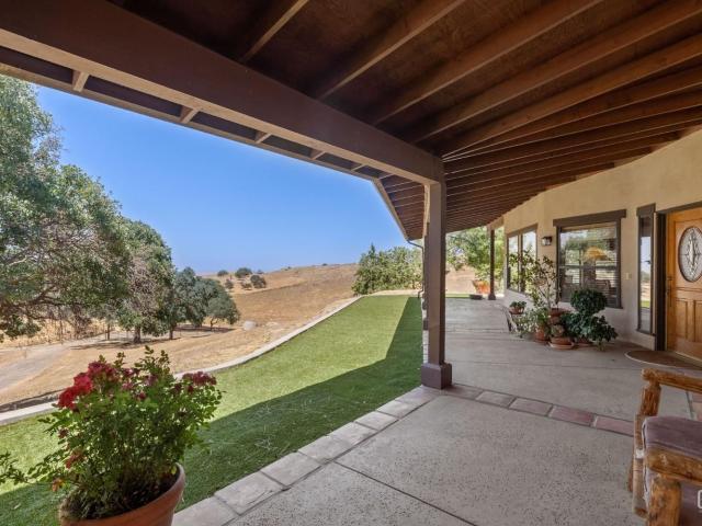 3001 Woody Granite Rd, Bakersfield, CA