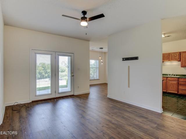 3002 Brentwood Court