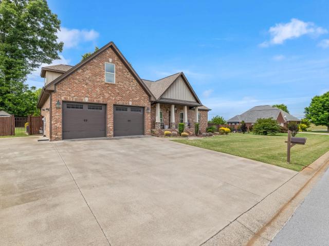 3002 Tanner Ave