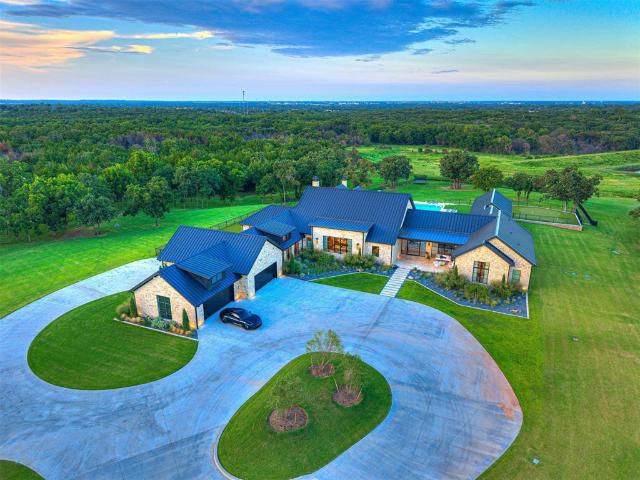 3003 S Country Club Road
