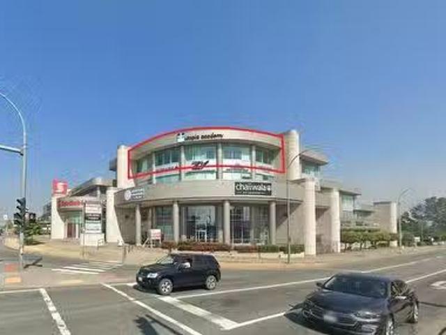300 2777 Gladwin Road, Abbotsford, BC, V2T 4V1 commercial fo.
