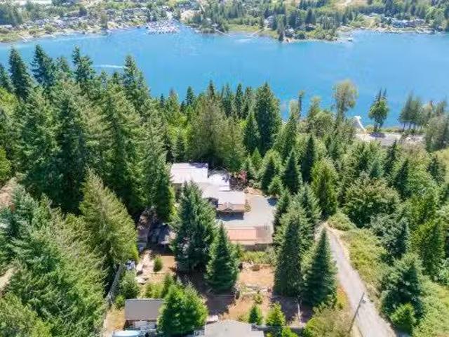 300&304 Deer Rd, Lake Cowichan, BC, V0R 2G0 house for sale.