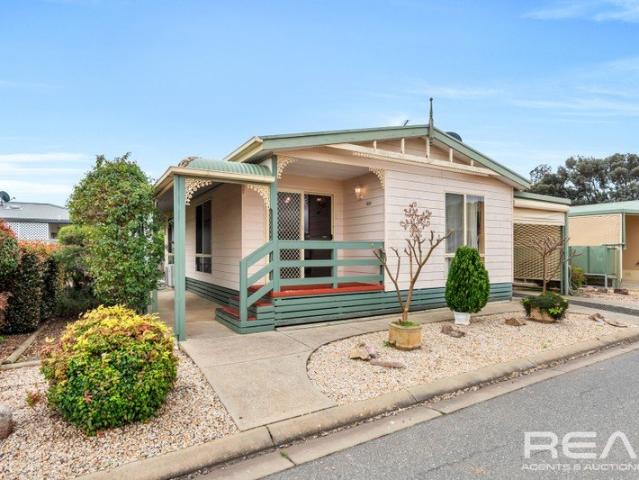 300 Correa Street, Hillier Residential Park