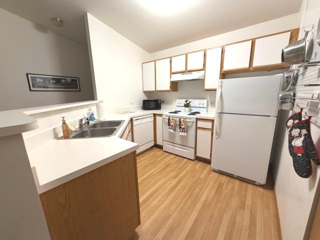 300 Cunat Boulevard # 3B