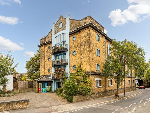 300 Acton Lane, Chiswick W4, 2 bed flat to rent, £2,250 pcm | PrimeLocation