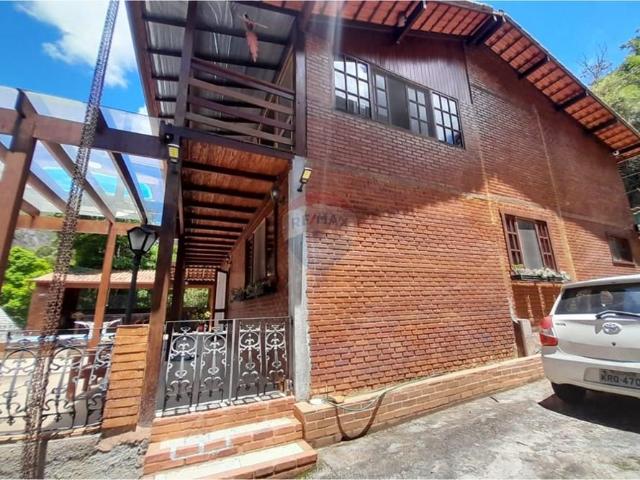 300 Área Útil Casa de Condomínio Alugar, 5 Dormitórios localizado em Rua dos Jequitibás, 44 Green Valley Portaria II Albuquerque, Teresópolis, Rio de Janeiro, 25977286 | Brasil
