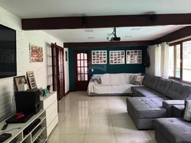 300 Área Útil Casa de Condomínio Alugar, 5 Dormitórios localizado em Rua dos Jequitibás, 44 Green Valley Portaria II Albuquerque, Teresópolis, Rio de Janeiro, 25977286 | Brasil