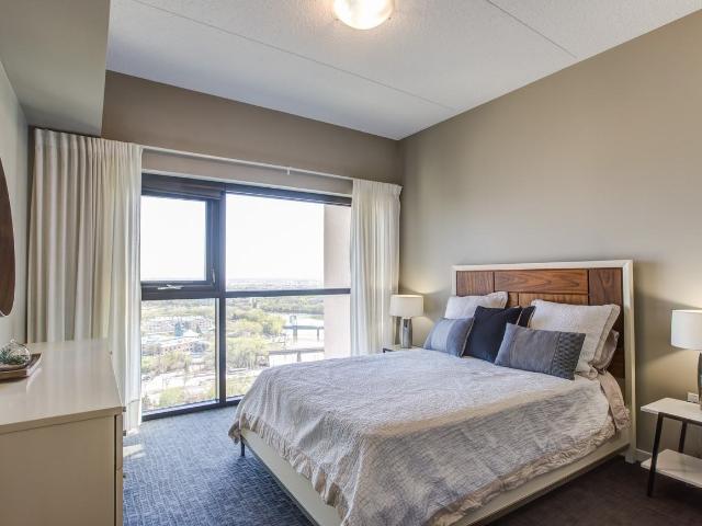 300 Assiniboine 2 Bedroom Apartment for Rent at 300 Assiniboine Ave, Winnipeg, MB R3C 0T1 Downtown Winnipeg