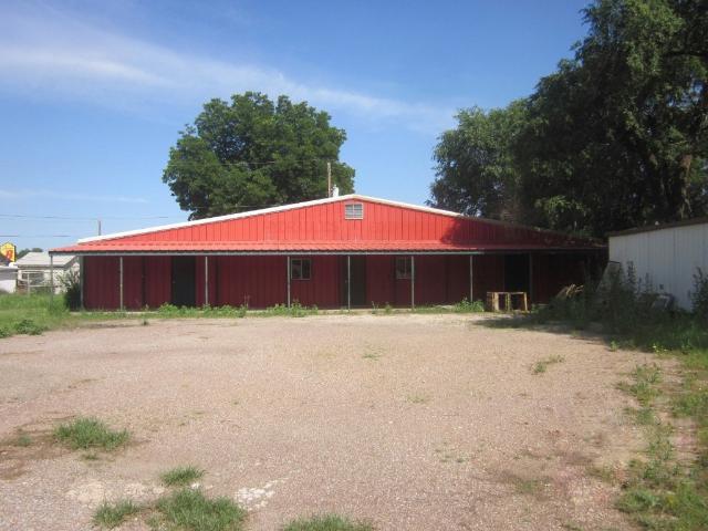300 Avenue F NE