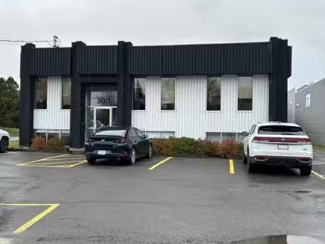 300 Boul. Lachapelle, Saint Jérôme, QC, J7Z 7L2 commercial f.