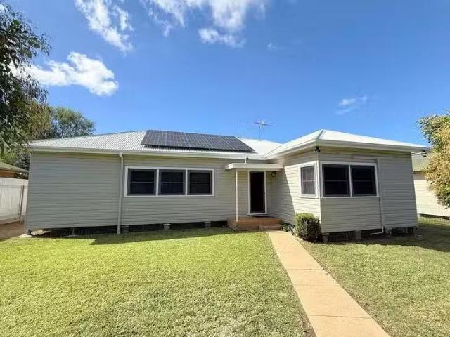 300 Balo Street, Moree, NSW 2400