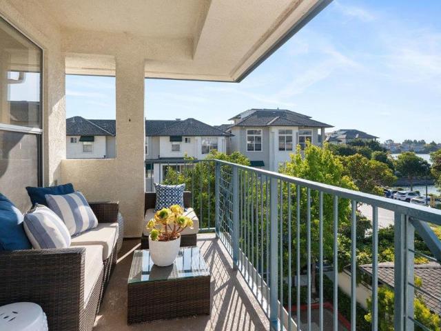 300 Baltic Circle 340