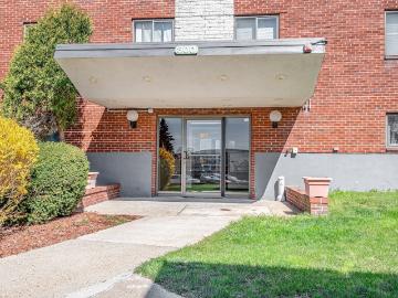 300 Governors Dr, Unit 21, Winthrop, MA 02152 | MLS #73497