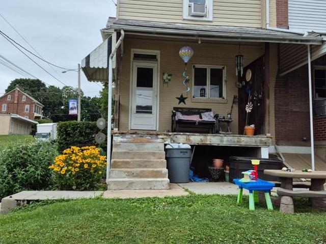 300 E Walnut Street