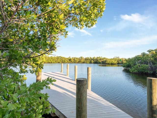 300 e bay heights avenue, englewood, us, fl