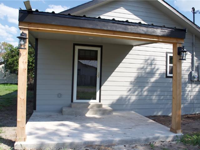 300 E Le Roy Street