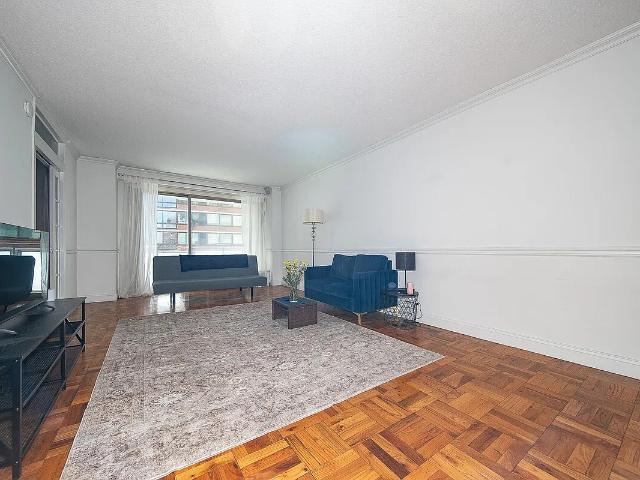 300 East 40th Street, New York, NY