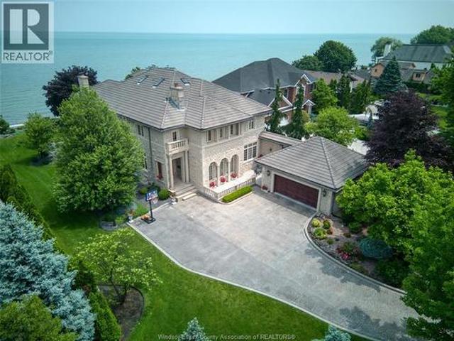 300 Elmgrove Drive, Lakeshore, ON, N8N 3S4 house for sale | Listing ID 26020 | Royal LePage