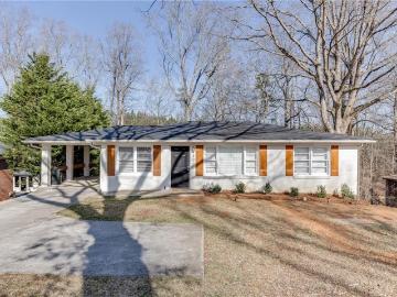300 Forest St, Buford, GA 30518 | MLS #7772