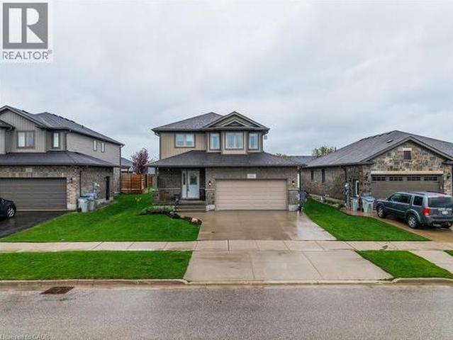 300 Hutton Street E, Listowel, ON, N4W 0C1 house for sale | Listing ID 40833 | Royal LePage