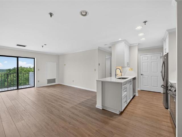 300 Johnson Ferry Rd, Road NE B 603
