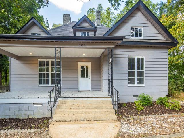 300 jones st