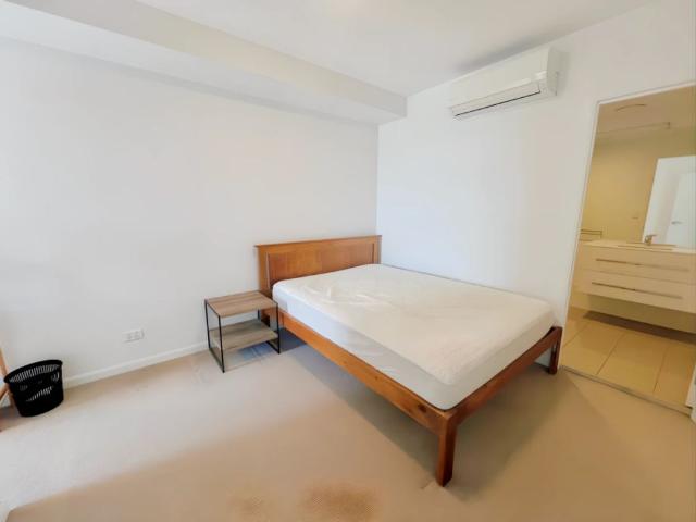 300 Old Cleveland Rd, Brisbane