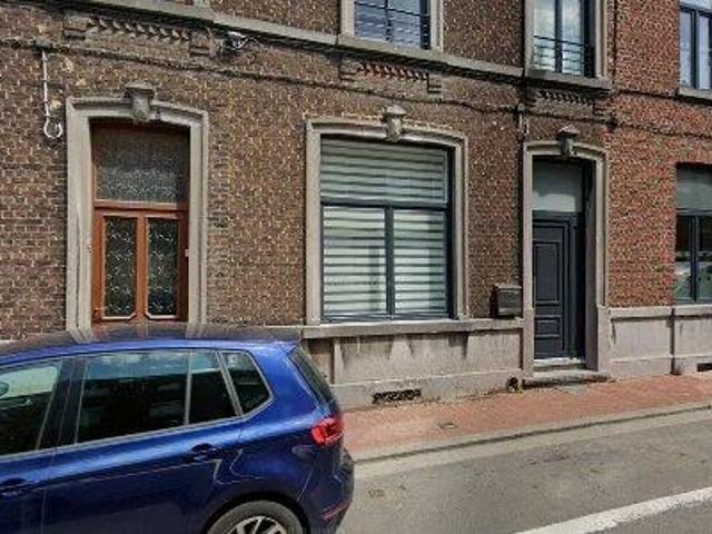 300 m2 apartment for rent in Charleroi