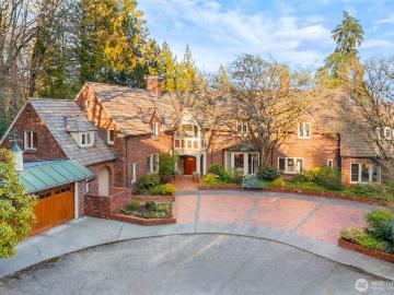 300 Maiden Ln E, Seattle, WA 98112 | MLS #2479