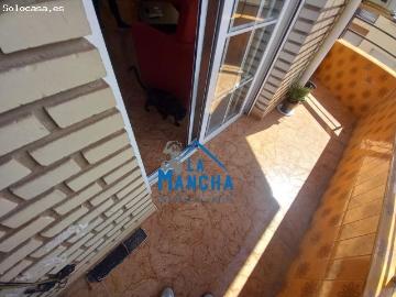 300€ MENSUALES* INMOBILIARIA LA MANCHA ALQUILA UNA HABITACIÓN EN PISO COMPARTIDO EN ZONA CIRCUNVA