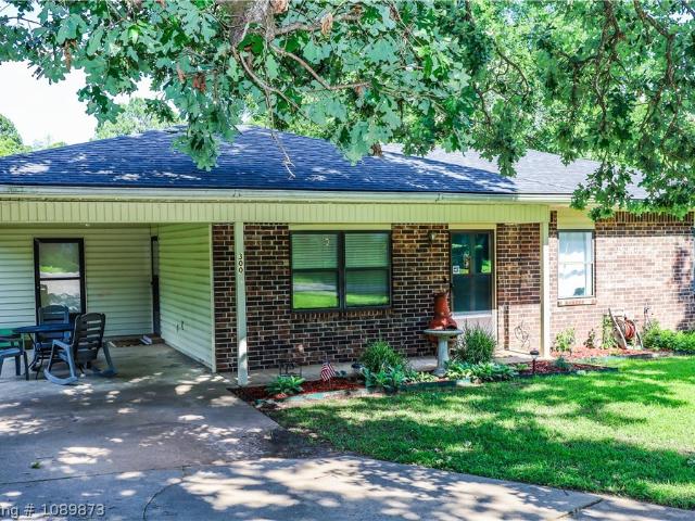 300 N 4th Street