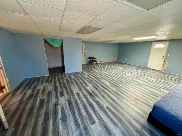 300 N 9th St, Petersburg, IN 47567 | MLS #202549