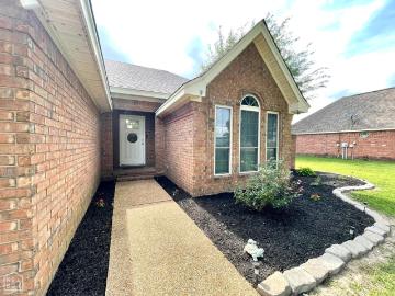 300 N Willow Avenue