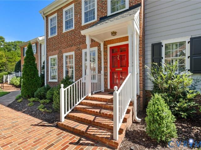 300 N Ridge Road 10