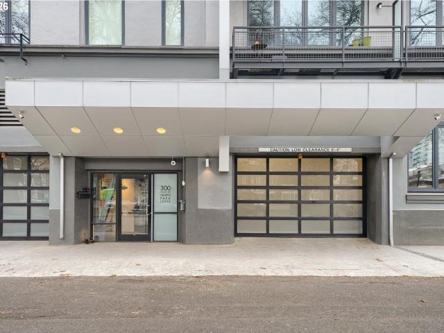 300 NW 8th Ave, Unit 303, Portland, OR 97209 | MLS #500164