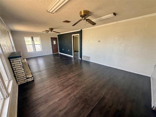 300 S 4TH Street