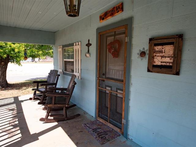 300 S Cedar Avenue