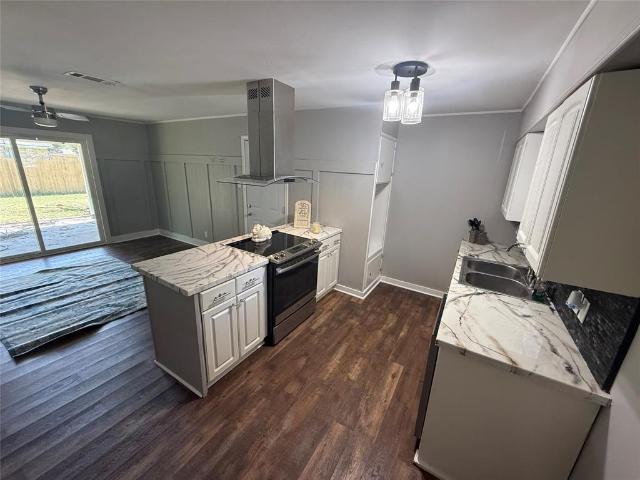 300 S Joyce Street