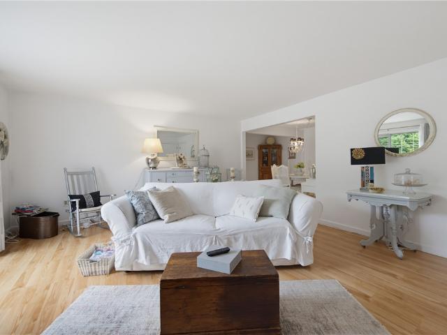300 Smithfield Road 1 9