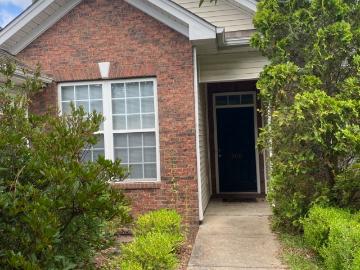 300 Southmen Ln. 1, Studio, 1 full bath