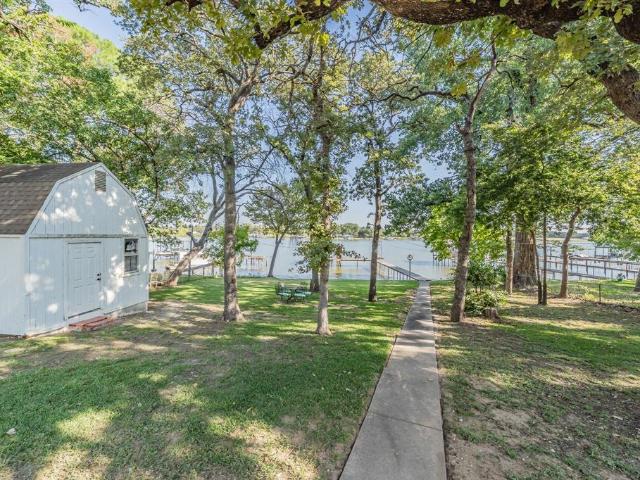 300 Shoreline Drive