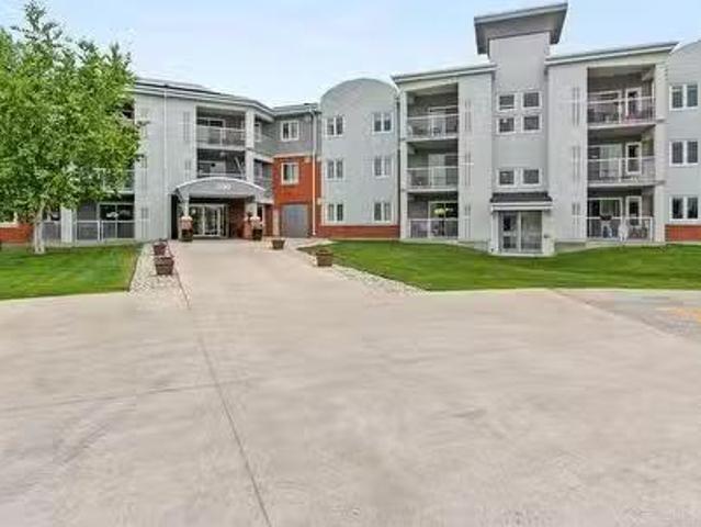 300 Stone Bridge Crossing, Steinbach, MB, R5G 1L7 condo for.