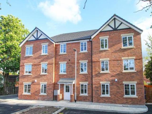 300 Stretford Road, M41 9NU 2 bed apartment to rent £1,200 pcm £277 pw