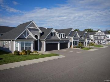300 Sutton Ct, Unit 165, Mount Sinai, NY 11766 | MLS #910652