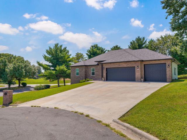 300 Raven Circle