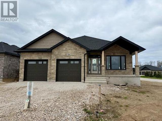 300 Ridge Street, Saugeen Shores, ON, N0H 2C3 house for sale | Listing ID X12307 | Royal LePage